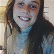 Adapto mis clases particulares al nivel de cada alumno. También doy clases para adultos.